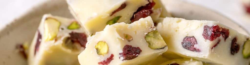 carrés au chocolat blanc à la pistache et aux canneberges original